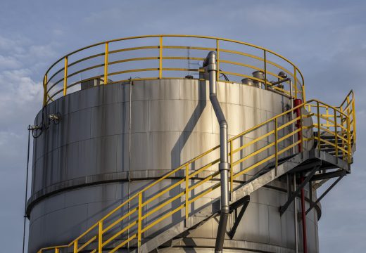 Base Oil Refinery